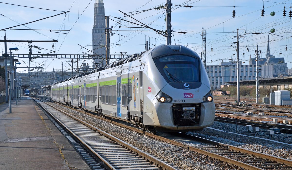 Ligne Intercité - Boulogne / Amiens / Paris.